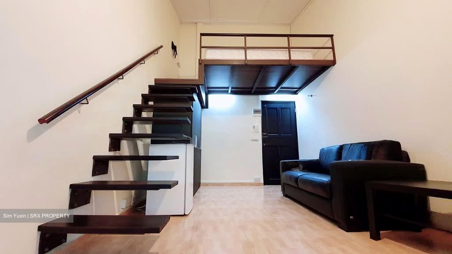 Bedok Shopping Complex (D16), Apartment #530483771